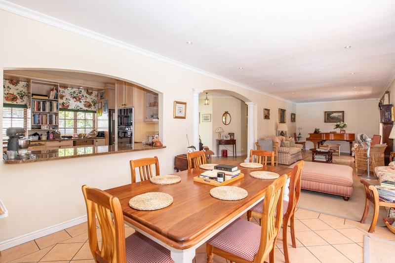 5 Bedroom Property for Sale in Tokai Western Cape